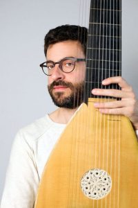 Josep María Martí – Tiorba y guirarra barroca