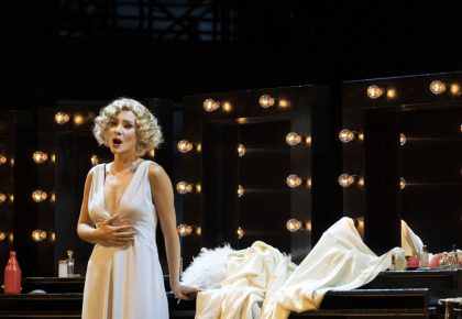 La producción L’elisir d’amore de Ópera de Tenerife se estrena en el Teatro Comunale di Bologna de Italia L’elisir d’amore de Ópera de Tenerife