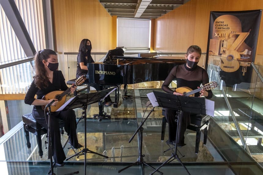 Entre Cuerdas y Metales presenta su primer concierto online