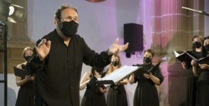 El-León-de-oro - -director-Marco-A-Garcia-de-Paz