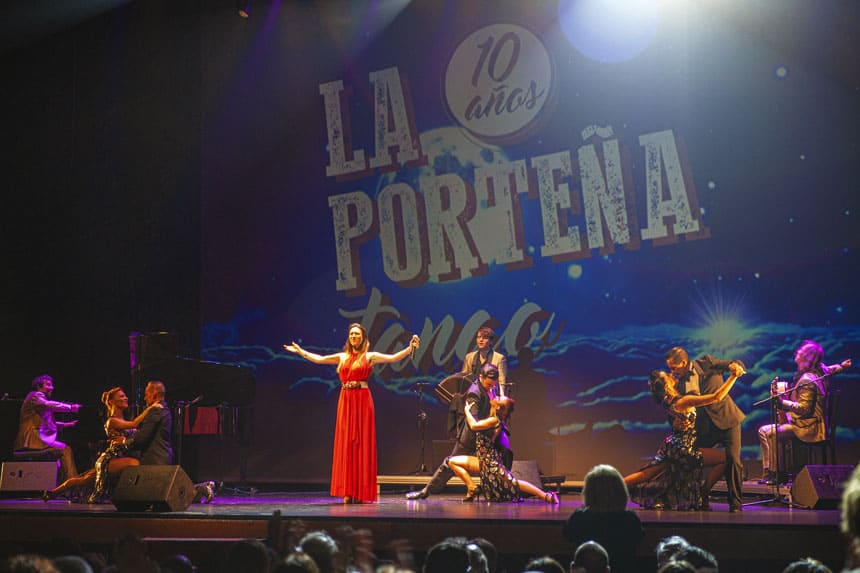 El grupo argentino «La Porteña» propone tango, vals criollo, milonga, malambo y candombe, en su nuevo espectáculo