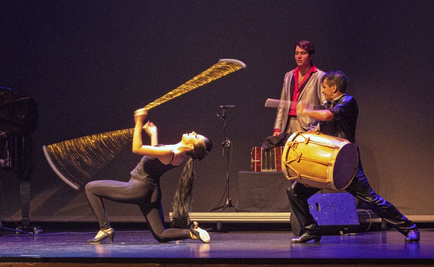 El grupo argentino «La Porteña» propone tango, vals criollo, milonga, malambo y candombe, en su nuevo espectáculo