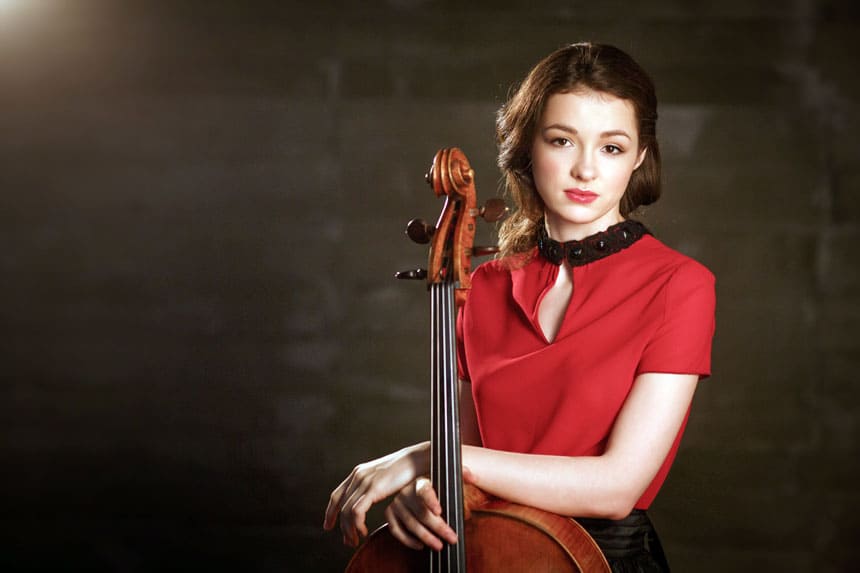 La chelista Anastasia Kobekina y el maestro Edmon Levon con la Orquesta Sinfónica RTVE