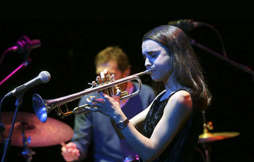 El Centro Nacional de Difusión Musical presenta a Andrea Motis Quintet en el Auditorio Nacional