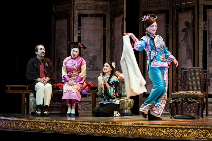Le Cinesi, la ópera de salón en un solo acto, con dos funciones en el Teatro de la Maestranza de Sevilla