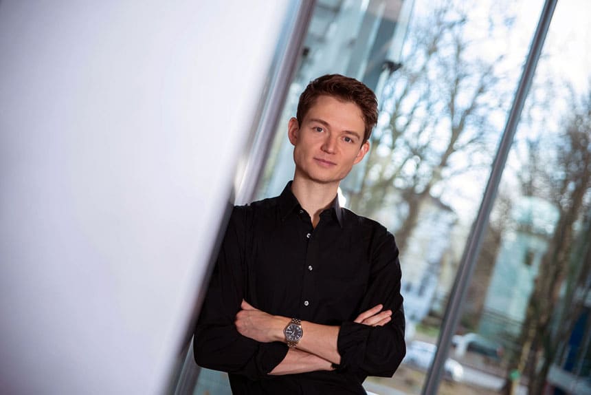 El director Felix Mildenberger debuta esta semana con la Real Filharmonía de Galicia