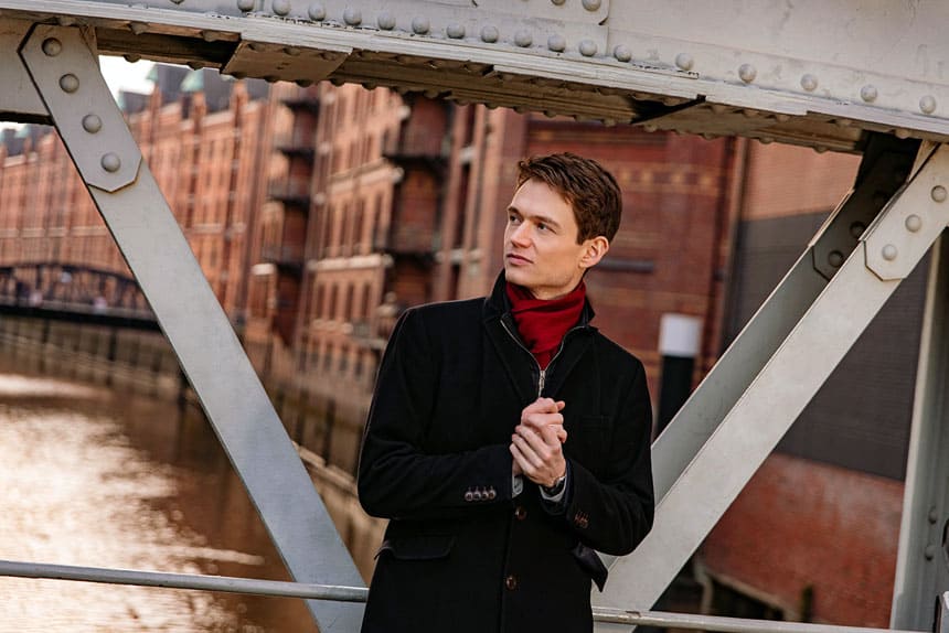 El director Felix Mildenberger debuta esta semana con la Real Filharmonía de Galicia