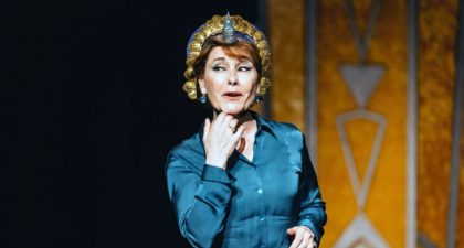 María Bayo presenta el espectáculo "Divina Cleopatra" en el Teatre Poliorama
