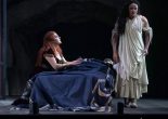 Norma (Yolanda Auyanet) y Adalgisa (Clémentine Margaine)