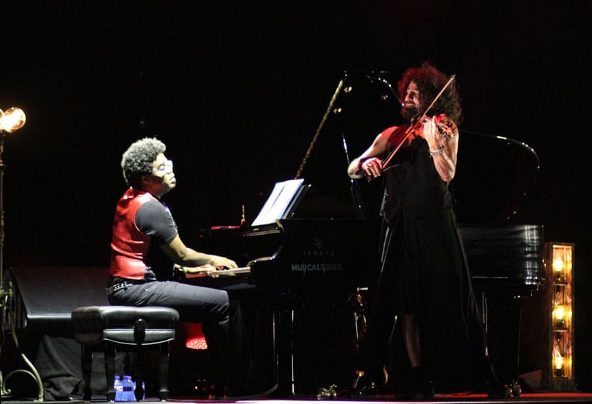 El violinista Ara Malikian reorganiza su gira nacional y adelanta los conciertos del Auditorio