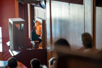 Jürgen Essl ensayando en el Auditorio