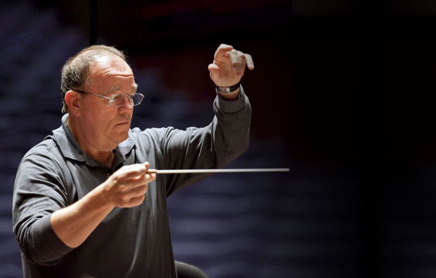 La Real Orquesta Sinfónica de Sevilla nombra al maestro Marc Soustrot nuevo director titular y artístico