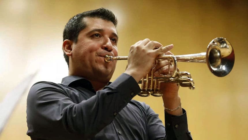 Pacho Flores debuta con la Orquesta de Extremadura y su obra Cantos y Revueltas