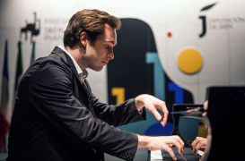 Dominic Doutney – Reino Unido