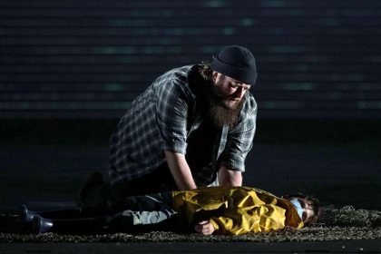 Allan Clayton (Peter Grimes), Saul Esgueva (niños)