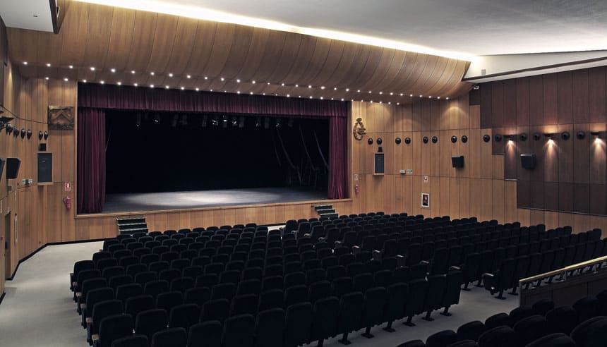Vicent Pelechano y la Orquesta Sinfónica residente en la UIMP en el Teatro CASYC de Santander