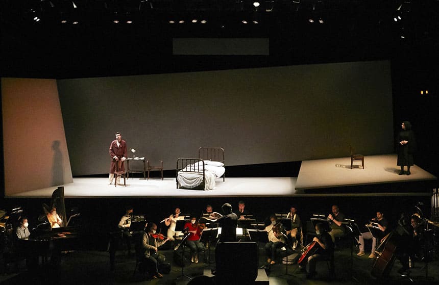 Naves del Español y el Teatro Real presentan el estreno mundial de la ópera Tránsito