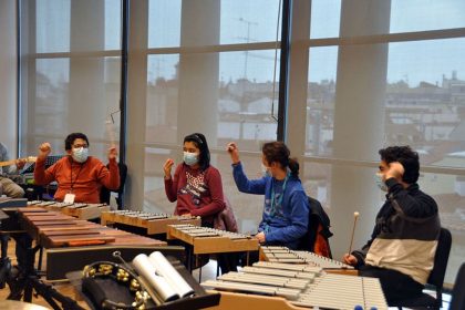 Ensayos con la Agrupación Música Inclusiva en el Teatro Real. – © Purita | AMI