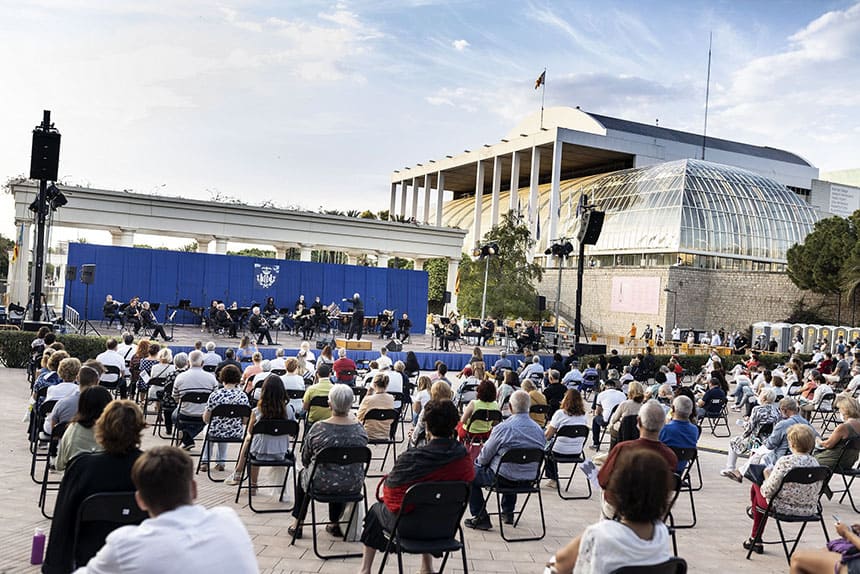 La Banda Sinfónica Municipal de Valencia cierra su ciclo en los Jardines del Palau