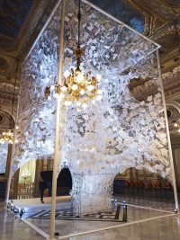 “Last Hope” de Chiharu Shiota – © David Ruano