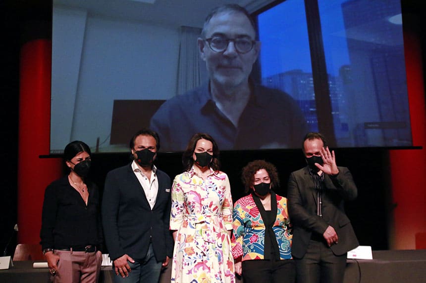 Àlex Ollé debuta como artista residente del Gran Teatre del Liceu con versión audaz de ‘La bohème’