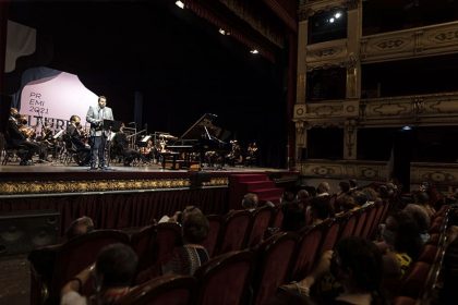 El periodista Martín Llade, ofició como presentador de la Gran Final