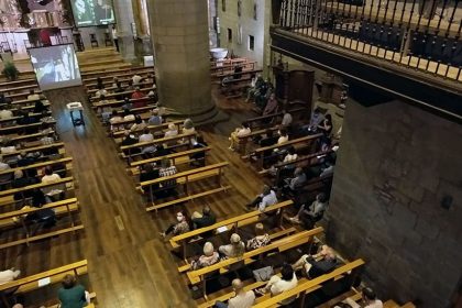 Próxima celebración del XIV Ciclo de Órgano Diego Gómez en Larraga Concierto de la edición del pasado año 2020, ya bajo las condiciones sanitarias del COVID-19, en cuanto al uso de mascarillas, distancia, aforo y demás.