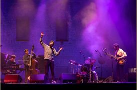 Concierto de Salvador Sobral en Condeduque