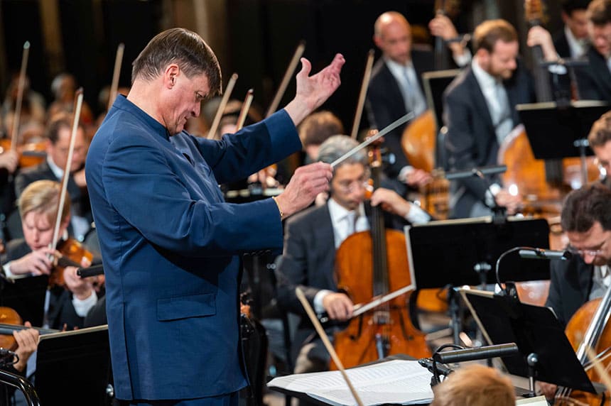 Retransmisión del concierto de la Filarmónica de Viena en la Sagrada Familia