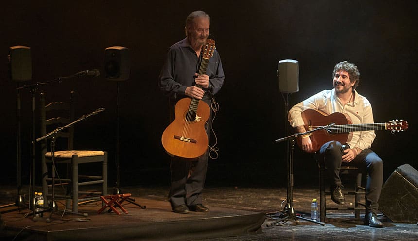 El maestro de la guitarra Víctor Monge “Serranito” se despide de los escenarios en Suma Flamenca