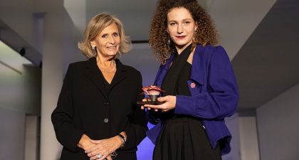 Ceremonia de entrega del premio de la II Edición del Carmen Mateu Young Artist European Award