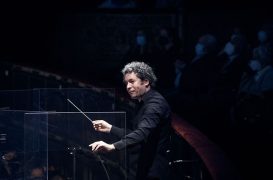 El maestro Gustavo Dudamel – © Paco Amate