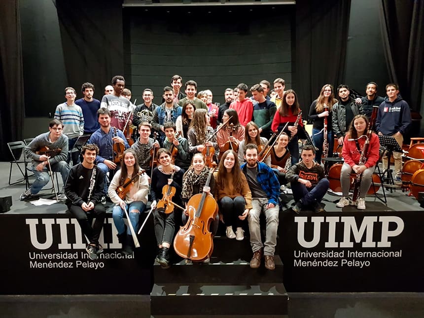 Ensayos de la Sinfónica Juvenil UIMP/Ataúlfo Argenta en colaboración con el Rotary Club Real Valle de Camargo