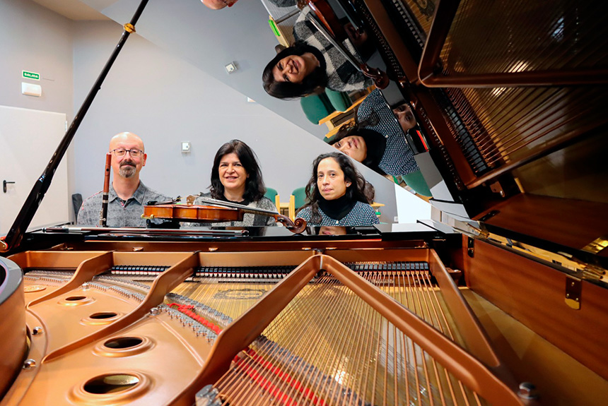 La magia de la conjunción de flauta, violín y piano marcan el concierto de música de cámara de la ROSS