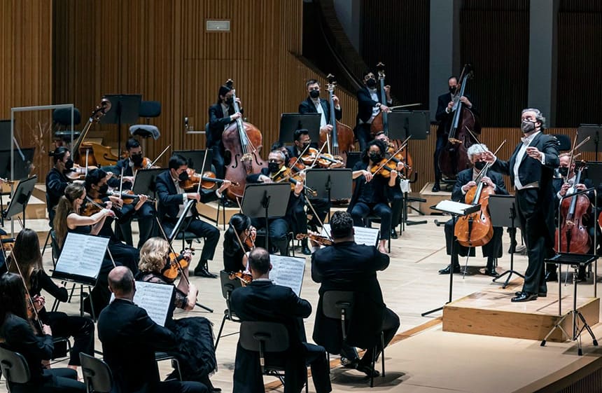 Juanjo Mena dirige la Orquesta Sinfónica RTVE con obras de Turina, Chausson y Debussy Juanjo Mena dirige la Orquesta Sinfónica RTVE con obras de Turina, Chausson y Debussy