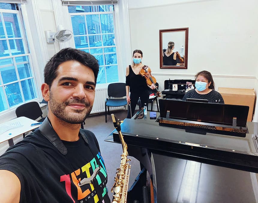 Manu Brazo presenta «Revive», su espectáculo musical en el Teatro Maestranza de Sevilla
