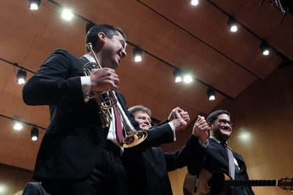 Pacho Flores, Leo Rondón y la Orquesta de València estrenan el Concerto Venezolano de Paquito de Rivera flores_hernandez-silva_rondon_rfg_estreno_cantos_foto_RFG