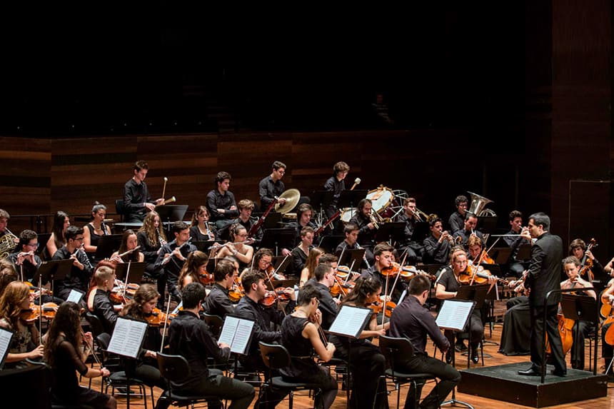 El sexto programa del X Ciclo la Filarmónica Frente al Mar con obras de Sibelius y Strauss