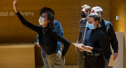 'La Zarzuela de los paraguas', proyecto interdisciplinar coproducido por el Museo Universidad de Navarra y la AGAO