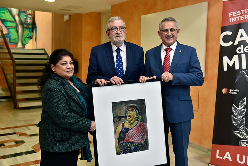 El cineasta Carlos Saura retrata a Encarnación Fernández en el cartel del LXI Festival Internacional del Cante de las Minas El cineasta Carlos Saura retrata a Encarnación Fernández en el cartel del LXI Festival Internacional del Cante de las Minas