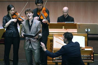 El contratnor Orliński en concierto con Il pomo d’oro – © Javier del Real