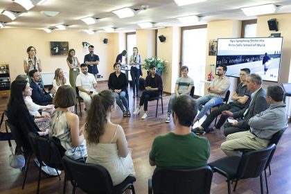 Encuentro con alumnos de la ESMRS