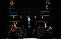 Marion Cotillard (Juana de Arco), Sylvia Schwartz (La virgen) y actores.