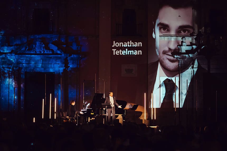Los artistas Tetelman, Monzó y Tebar hacen vibrar al público en la Plaza de la Virgen