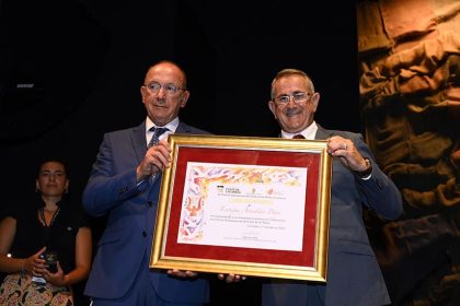 Cantes mineros, música y homenajes marcan el ritmo en el inicio del LXI Cante de las Minas Entrega del Carburo de Oro