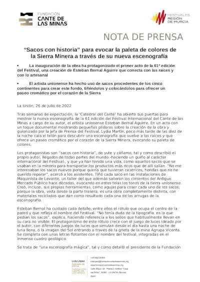 “Sacos con historia” para evocar la paleta de colores de la Sierra Minera a través de su nueva escenografía “Sacos con historia” para evocar la paleta de colores de la Sierra Minera a través de su nueva escenografía
