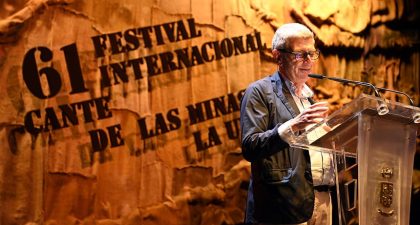 José Manuel Pérez Tornero fusiona el Cante de las Minas y la radiotelevisión pública