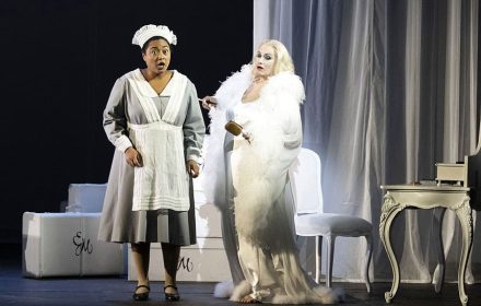 Ángeles Blancas en ‘El caso Makropulos’