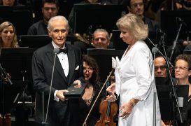 Entrega de la Medalla de Honor a Josep Carreras – © Miquel González