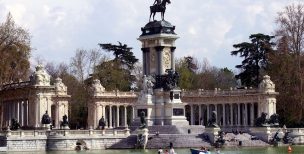 Estanque-grande-de-El-Retiro